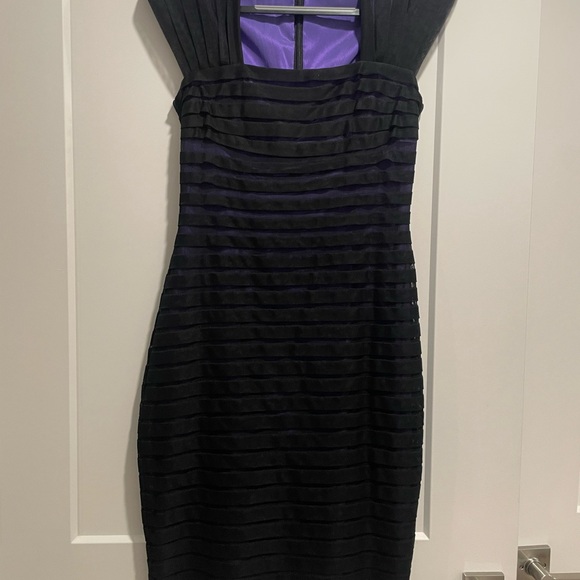 Adrianna Papell Black Cap Sleeve Cocktail Dress with Purple Lining - Picture 2 of 15
